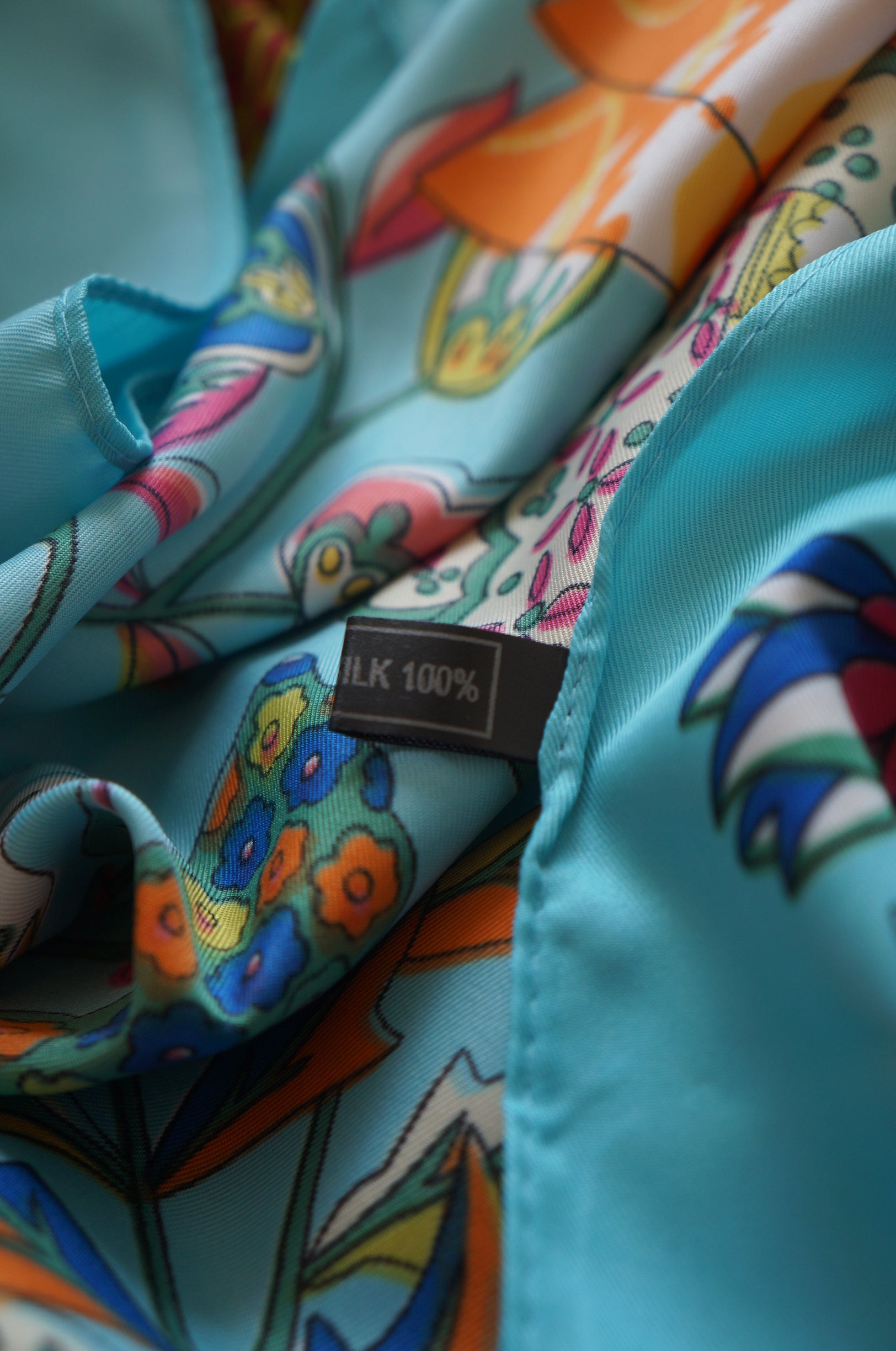 Vends grand châle, paréo, foulard en soie.