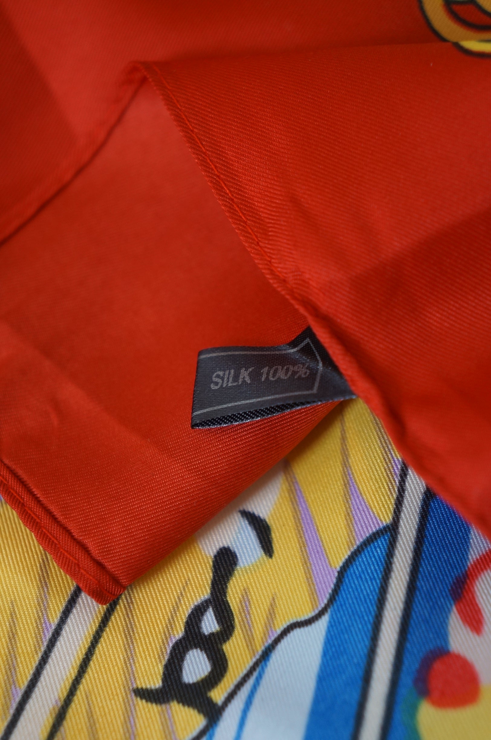 Vends grand châle, paréo, foulard en soie.
