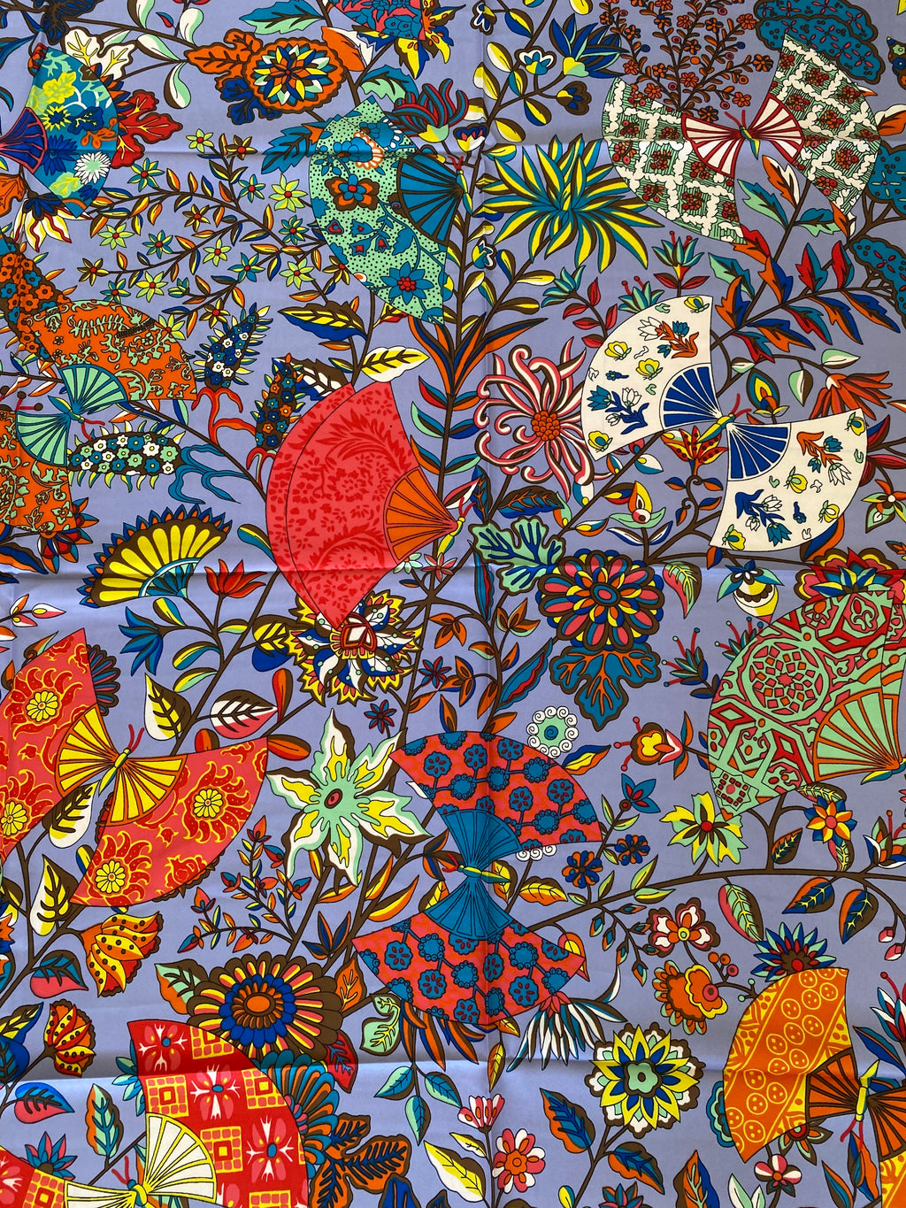 Vends grand châle, paréo, foulard en soie.