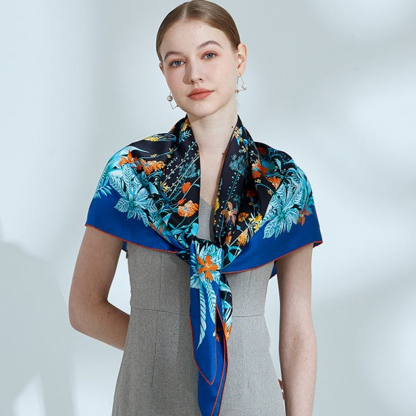 Vends grand châle, paréo, foulard en soie.