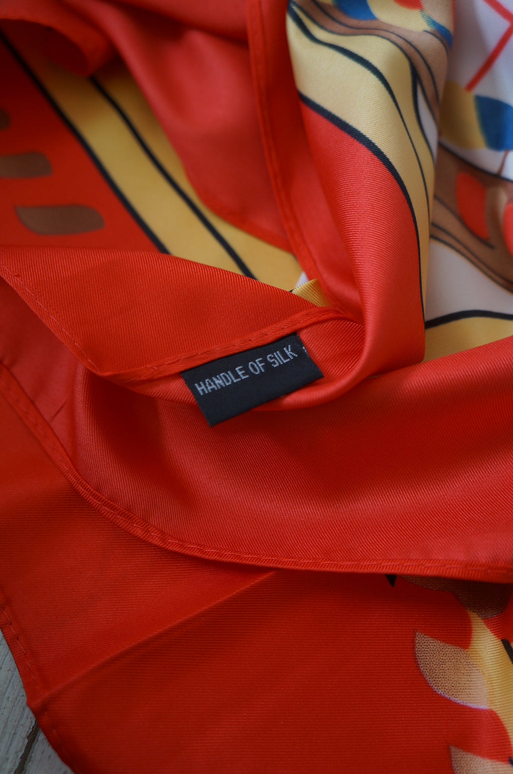 Vends grand châle, paréo, foulard en soie.